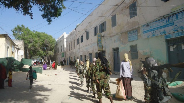 Al-Shabaab oo xalay bandow ku soo rogay Marka Cadeey