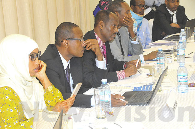 Uganda holds meeting to combat piracy in Somalia