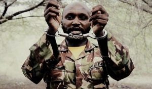 Sawiro:-Al Shabaab oo soo bandhigay askari Kenyan ah