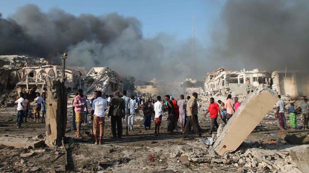 Man finds sister’s hand among Mogadishu bombing debris