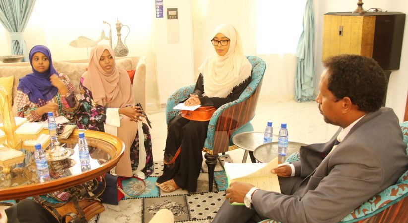 Mayor of Mogadishu meets with Ifrah Foundation and Global Media Campaign.
