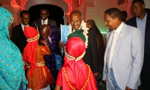 Duqa Muqdisho oo munaasabad marti-sharafeed ah u sameeyey Wafdiga Dalka Eritrea ee ku sugan Caasimadda