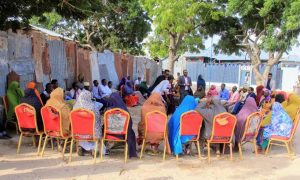 Mogadishu Mayor held a public consultation round table discussion with IDPS and host communities in Warta Nabada