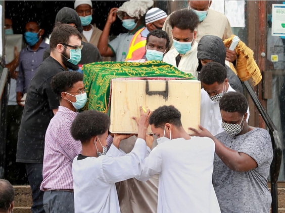 Hundreds gather to mourn slain Mohamed Hassan