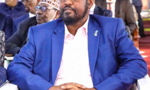 Axmed Madoobe” Hub ay laheyd dowladda ayay Al-Shabaab nagula dagaalameen”