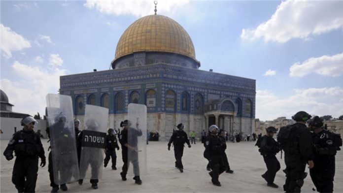 Rabshado kale oo ka dhacay Masjidka Al-Aqsa