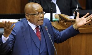 Jacob Zuma oo  isku dhiibay booliska  Xalay
