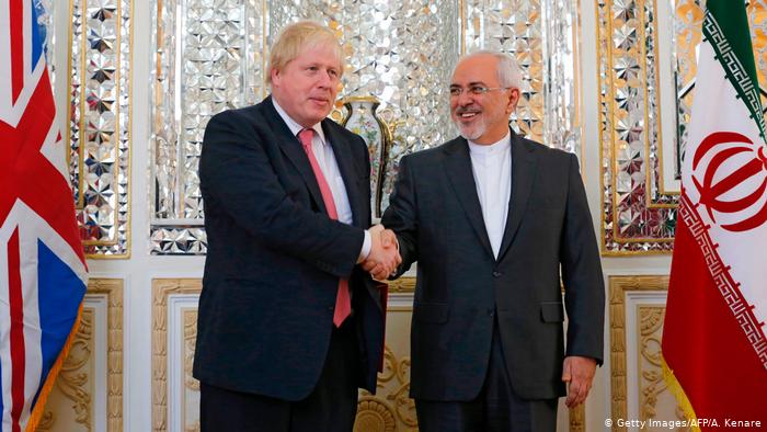 Boris Johnson oo  sheegay inay qasab tahay in Iran ay wajahdo cawaaqibka weerarkii Markabka