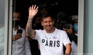 Lionel Messi oo  ku biiray kooxda Paris St Germain ee waddanka Faransiiska
