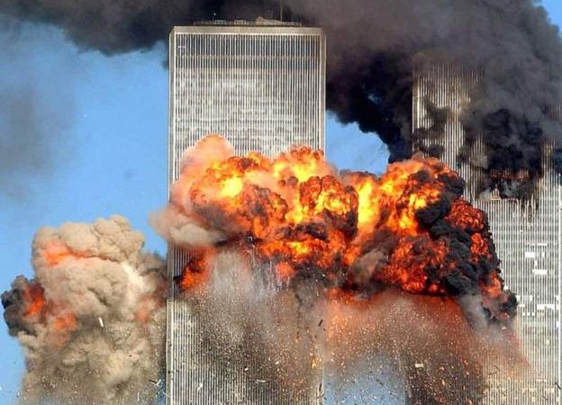 9/11: Muxuu sameeyay nin dhowr ilbiriqsi kaliya uga fakaday qaraxyada