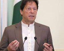 Baarlamaanka Pakistan oo xilka ka qaaday Ra’iisul Wasaare Imran Khan