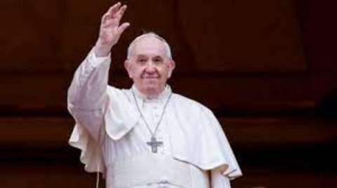 Pope Francis oo magacaabay  guddi ka kooban saddex dumar ah laba sooro ah iyo qof caadi ah