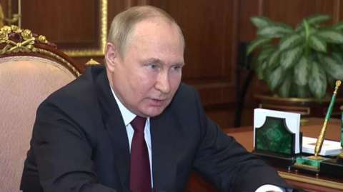 Madaxweyne  Putin oo farriin u diray ciidamadiisa ku sugan jiidda hore ee dagaalka Ukraine