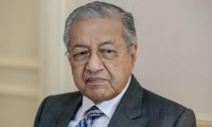Ra’iisul Wasaarihii hore ee Malaysia Mahathir oo 97 jir ah oo  la dhigay Isbitaal kaddib markii laga helay xannuunka Covid-19