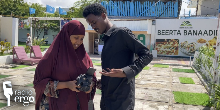 Talented young Somali woman quits cleaning job and takes up photography