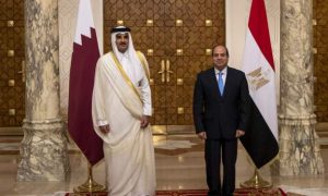 Madaxweynaha Masar El-Sisi oo 8 sano kadib booqasho ku tagaya dalka Qatar