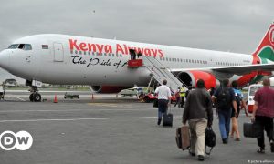 Shirkadda diyaaradaha ee Kenya Airways oo ku hanjabtay inay ciqaabi doonto duuliyayaasha shaqo joojinta wada