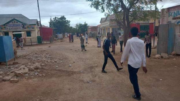 Xarunta xuquuqda aadanaha ee Somaliland oo  xaqiijiyey in 10  qof ay ku dhinteen magaalada Laascaanood.