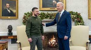 Madaxweynaha Mareykanka Joe Biden oo dhiggiisa Ukraine ku qaabilay Magaalada Washington