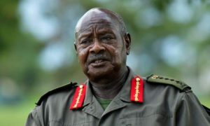 Madaxweynaha Uganda, Yoweri Museveni oo ku baaqay in xildhibaanadiisa laga mamnuuco safarrada dibadda