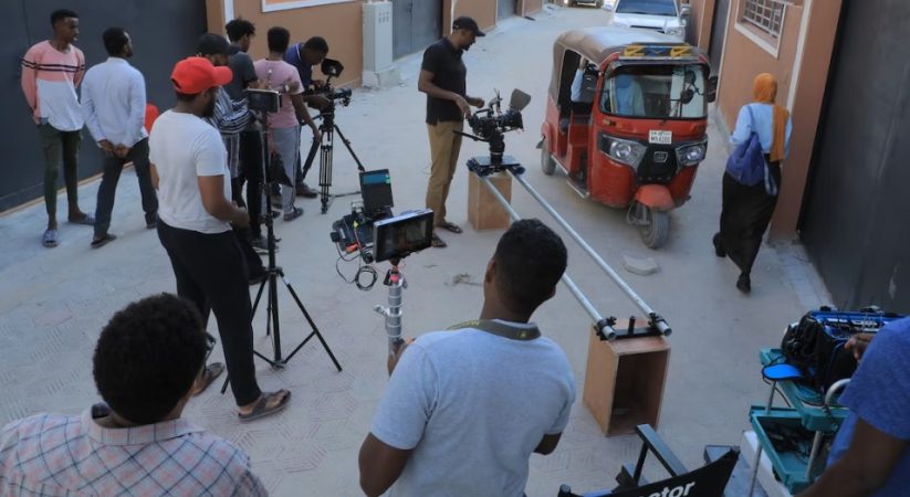 Defying attacks, arts return to Somalia with first TV drama in 30 years