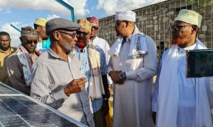 Traditional elders who left Mogadishu kick off efforts to resolve the Lasanood conflict.