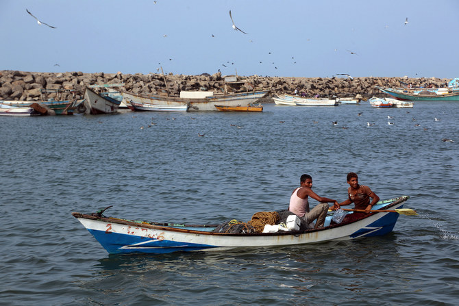 Somali pirates release 9 kidnapped Yemeni fishermen