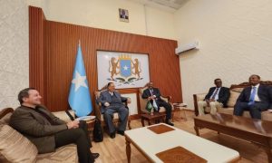 Delegations from the Arab League arrive in Mogadishu