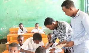Radio story helps Mogadishu IDP camp school to find new funders