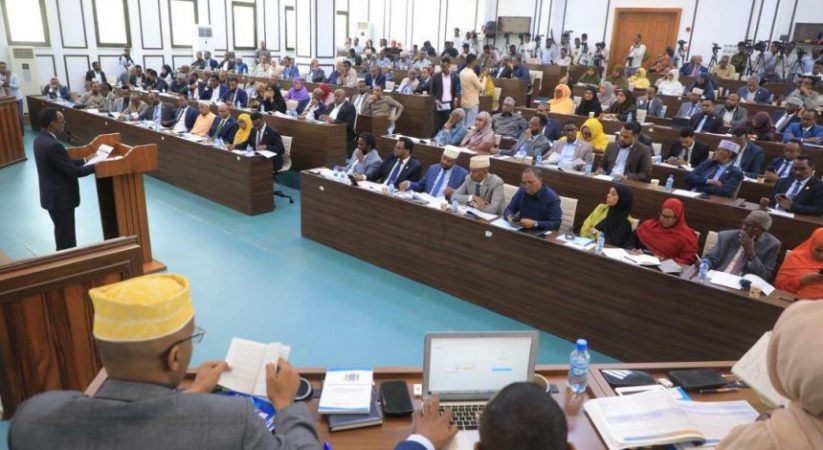 Somali Parliament starts second Chapter of the Constitution’s debate
